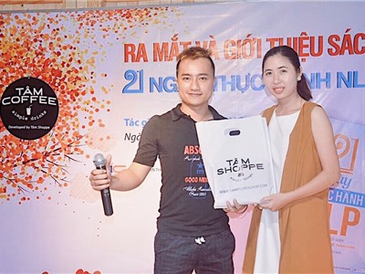 Tâm Coffee: Buổi ra mắt và giới thiệu sách 21 Ngày thực hành NLP